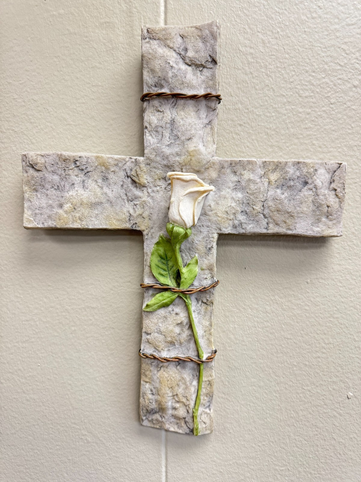 Decorative Wall Cross with White Rose & Wire Accent – 13” x 10” Stone Look