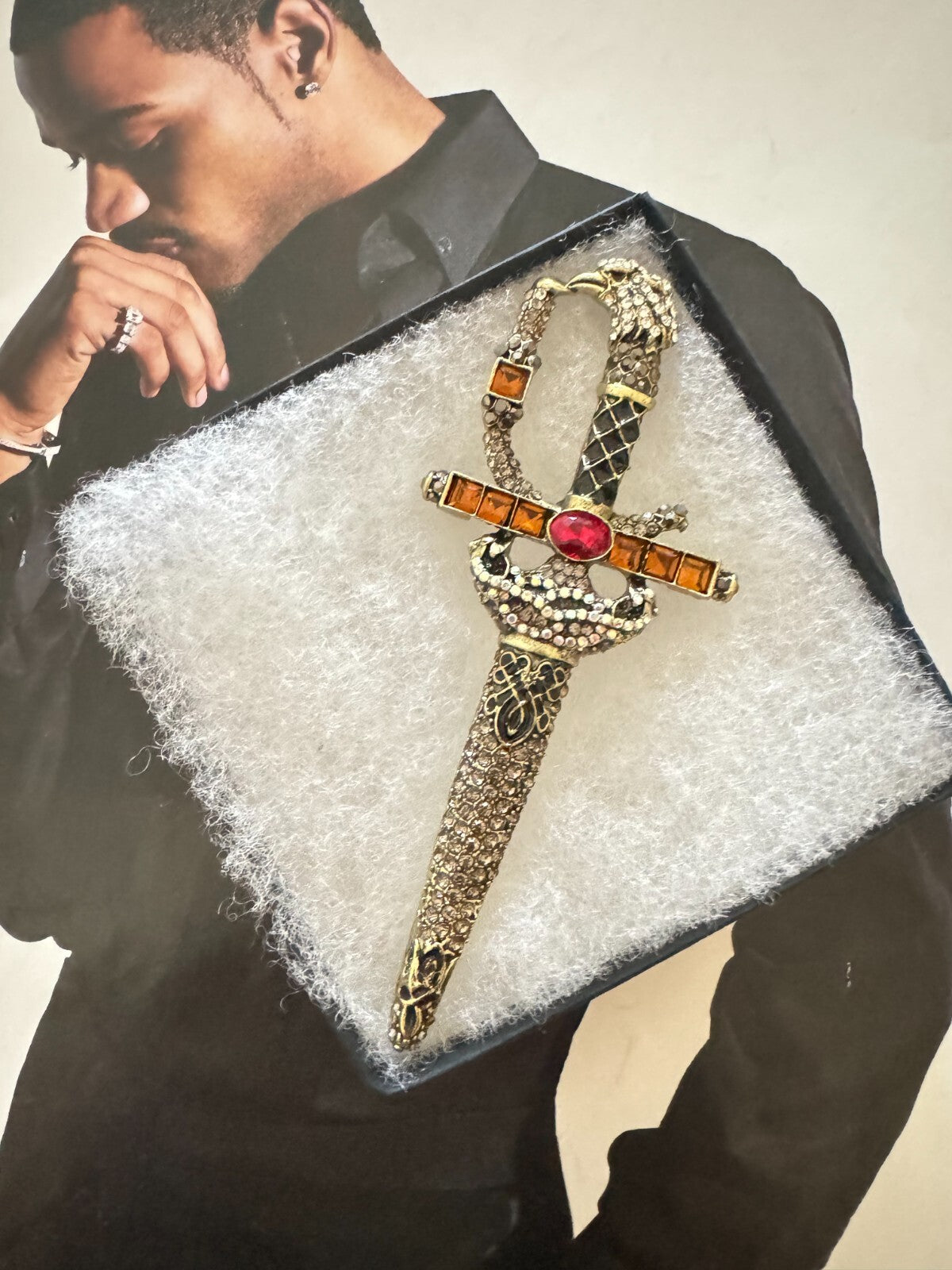 Rhinestone Dragger Brooch Pendant Gift Box Women unisex Free Shipping 2-5 Day