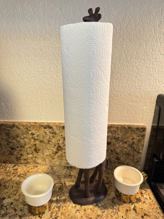 Cast Iron Giraffe Paper Towel Holder – 17” Tall Rustic Kitchen Decor