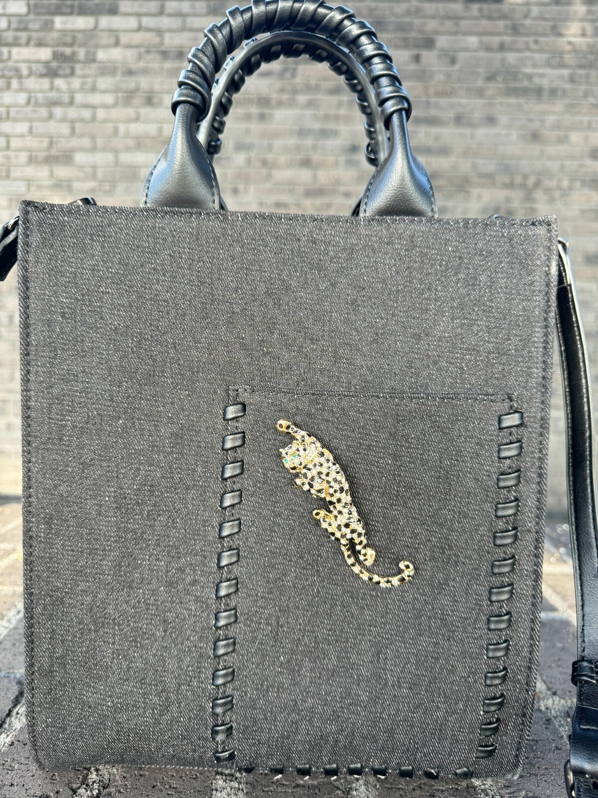 Rhinestone Panther Brooch Pendant Women Unisex Pin Free Shipping 2-5 Day
