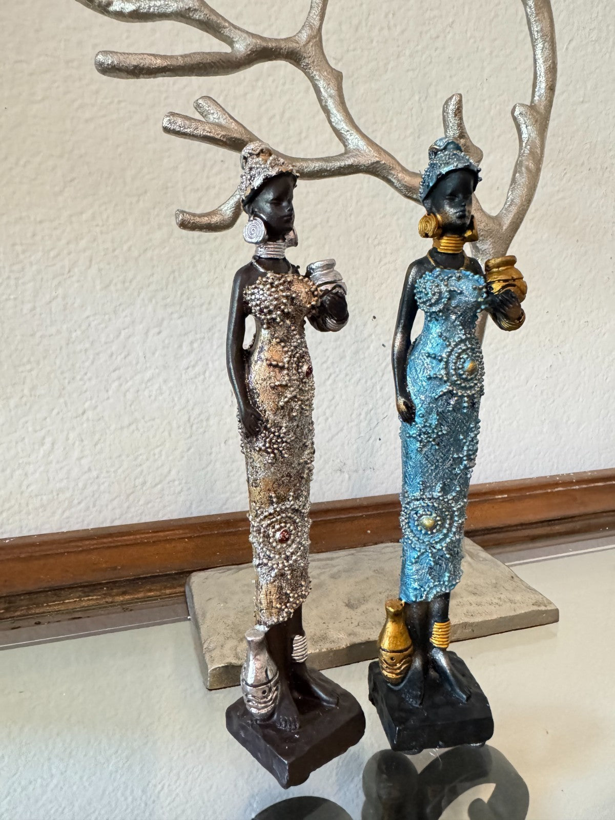 African Tribal Woman Figurines Pair – Handcrafted Resin Statues, 8” Tall, Decor