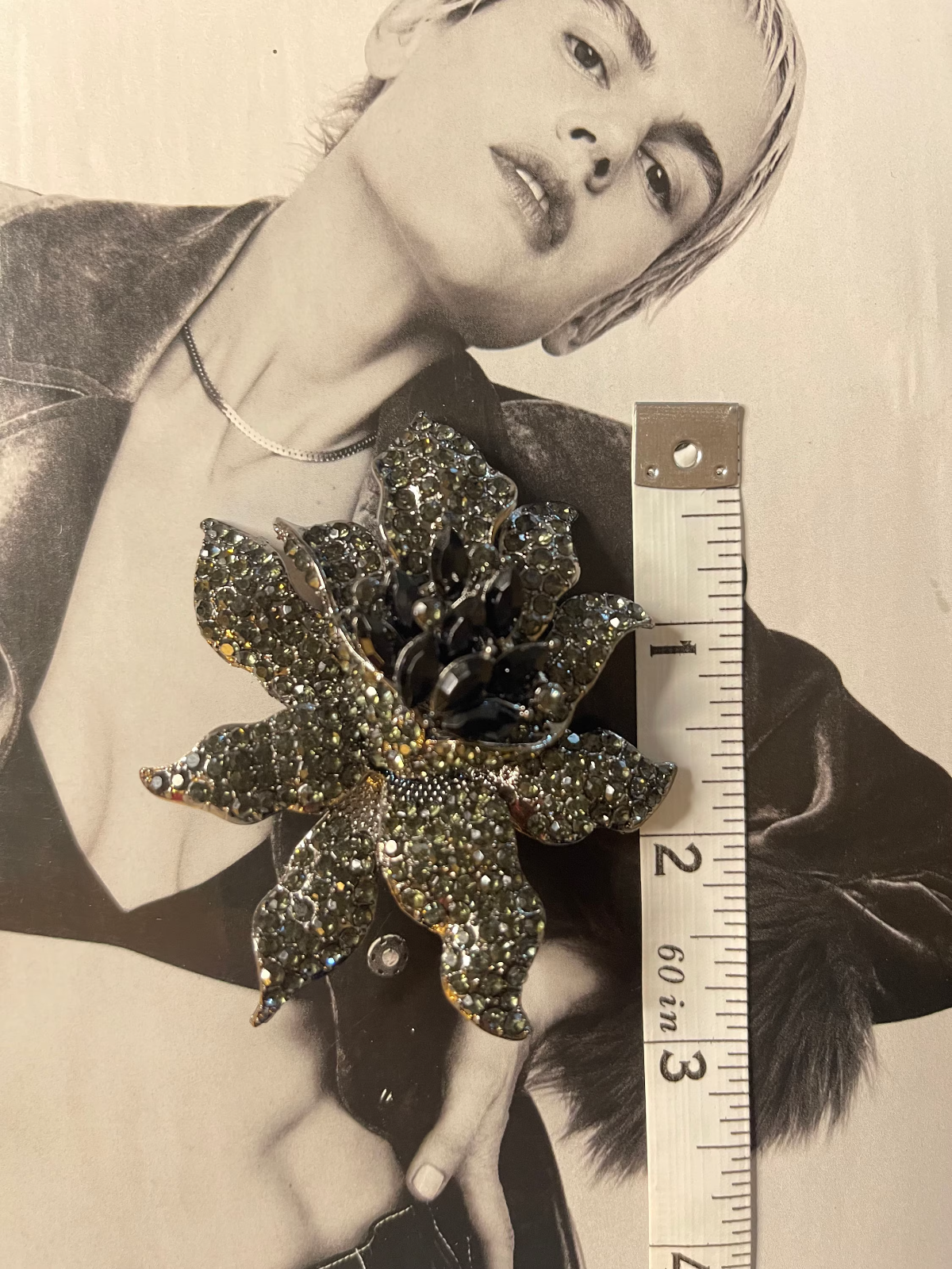 Black Orchid Brooch Gift Box Women Unisex Pin Vintage Free Shipping 2-5 Days
