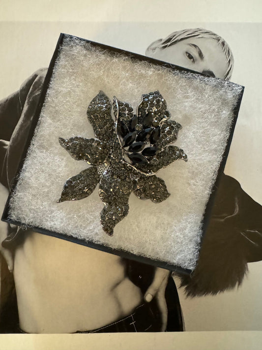 Black Orchid Brooch Gift Box Women Unisex Pin Vintage Free Shipping 2-5 Days