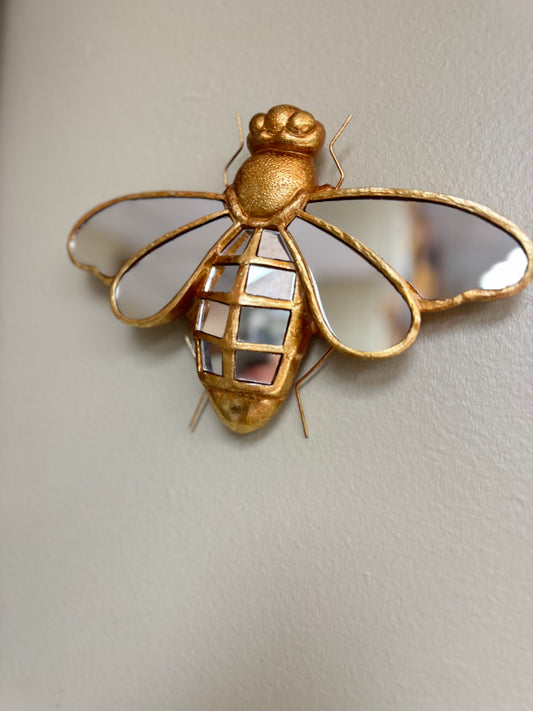 Set of 2 Gold Bees Wall Decor Sculptures with Mirror Wing Details – Modern Glam Accent Wall Art, Statement Home Decor