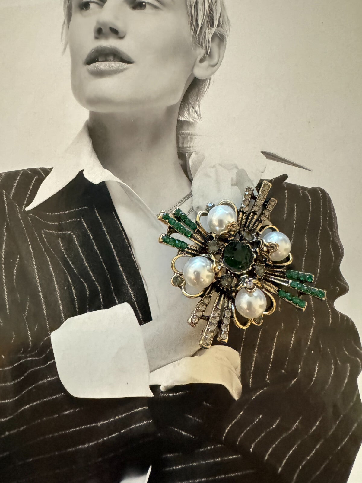 Pearl Brooch Free Shipping  Gift Box  Vintage Pin Women Unisex Brooch