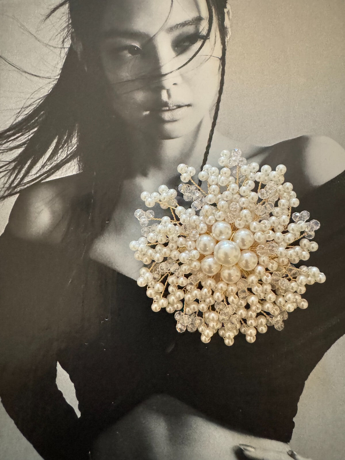 Rhinestone Pearls Brooch Women Unisex Pin Vintage Fashion Free Shipping 2-5 Days