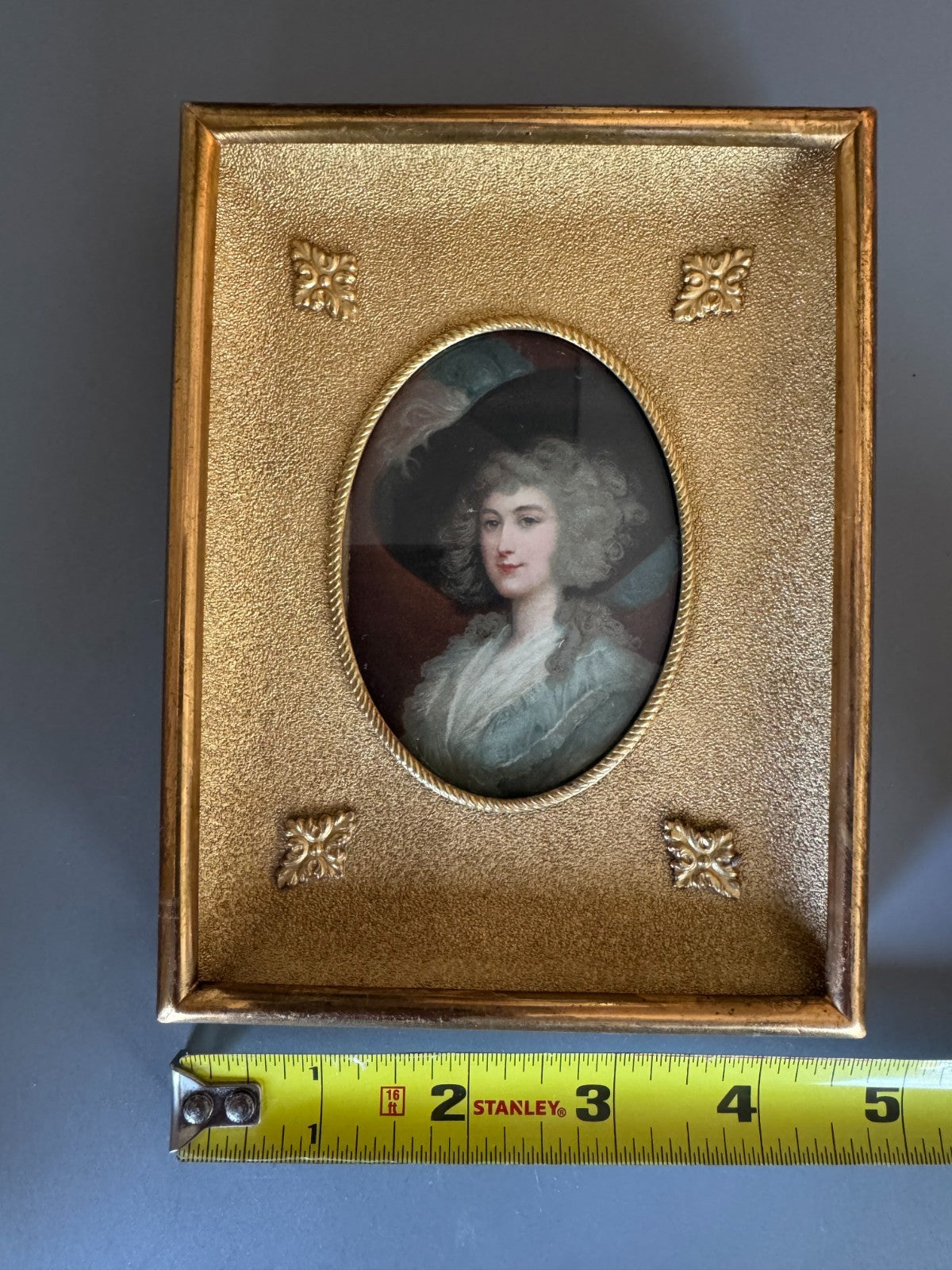 Antique Miniature portrait of a woman.18-19th-century Gold Frame 5x6.5” Oval