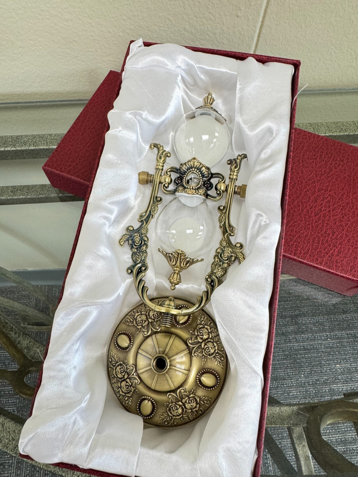 Golden Resin Timer 15 Minutes Embossed 360° Rotating Brand New