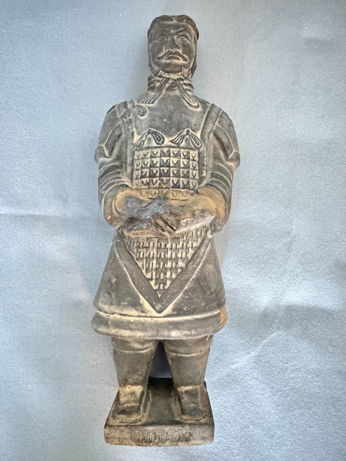 2 Vintage Chinese Terracotta Statues Warriors Soldiers   Figurine Hand -Carver
