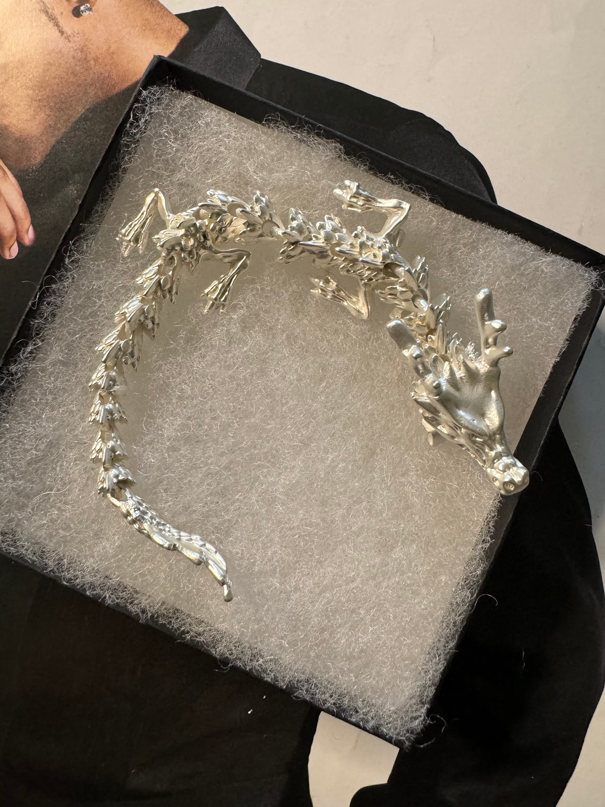 Long Dragon  Brooch Gift Box Women Man Unisex Pin  Free  Shipping 2-5 Days