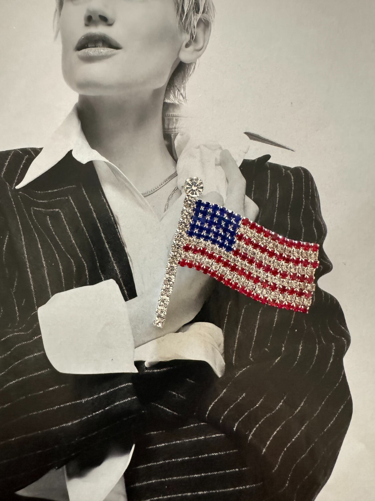 Rhinestone USA Flag  Brooch   Gift Box Women Man unisex Free Shipping 2-5 Days