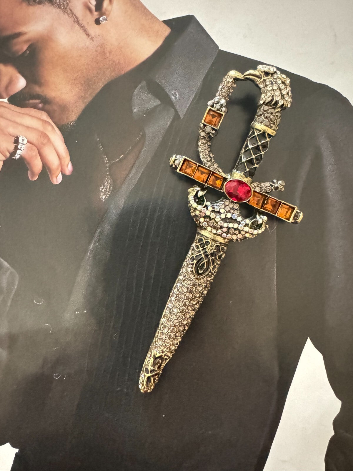 Rhinestone Dragger Brooch Pendant  Gift Box Women unisex Free Shipping 2-5 Day