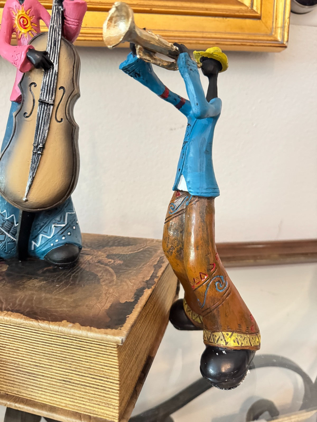 Colorful Resin Jazz Musician Figurines  Set of 3 Keyboard, Tall -10