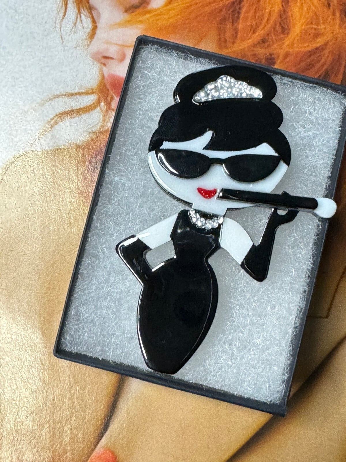 Lady Acrylic  Brooch  Gift Box Women Girl Fashion Pin Free Shipping 2-5 Days