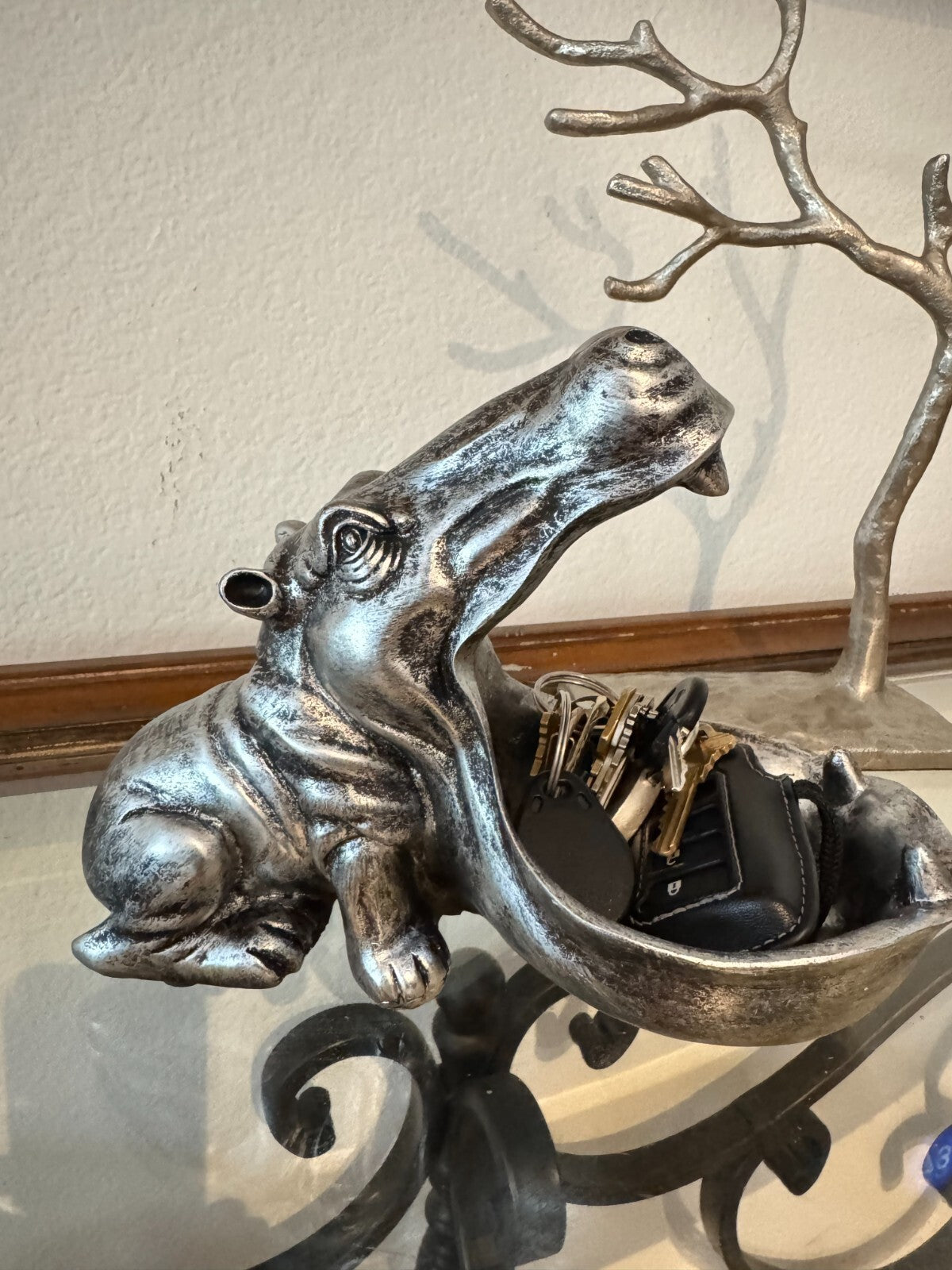 Resin Hippo Key Bowl Catchall Tray – Silver Decorative Animal Holder, 8x6