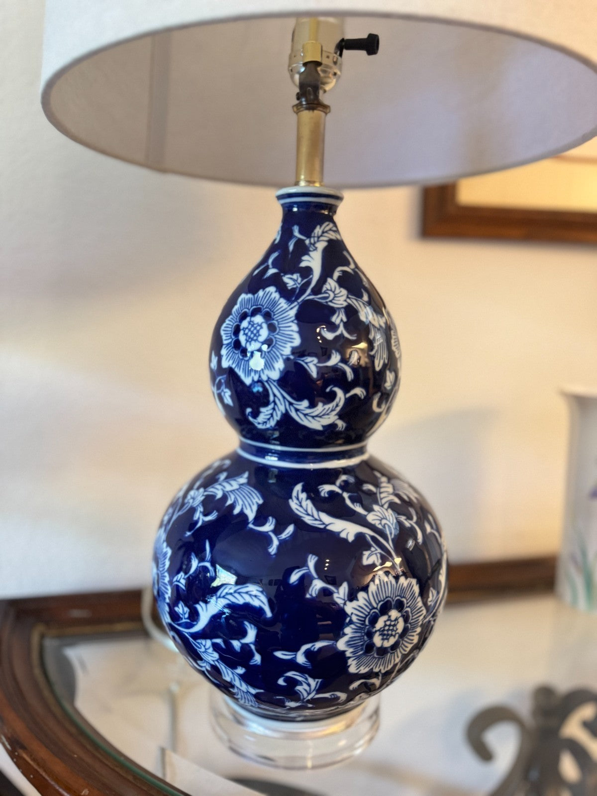 Elegant Blue & White Double Gourd Porcelain Table Lamp – 25” Floral Asian-Inspir