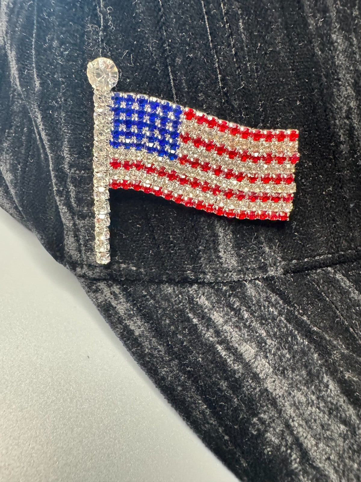 Rhinestone USA Flag  Brooch   Gift Box Women Man unisex Free Shipping 2-5 Days