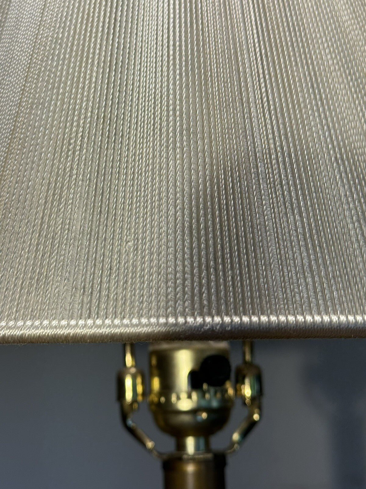 Vintage Mid Century Retro 1970s Murano Style Glass Brass Light Up Base Lamp