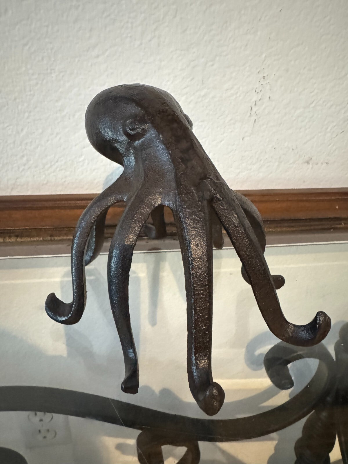 Cast Iron Octopus Phone Holder For Desk Home Decor Collectible