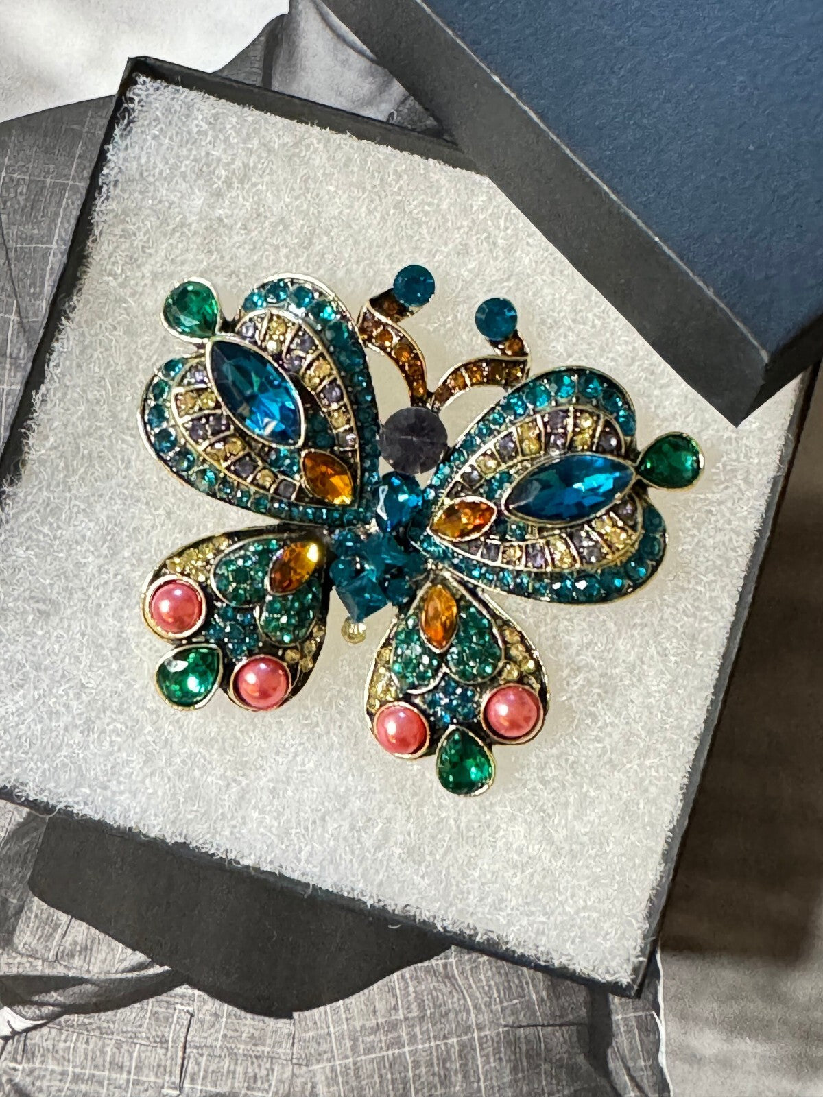 Rhinestone Butterfly Brooch Women Unisex Pin Party Casual Free Shipping