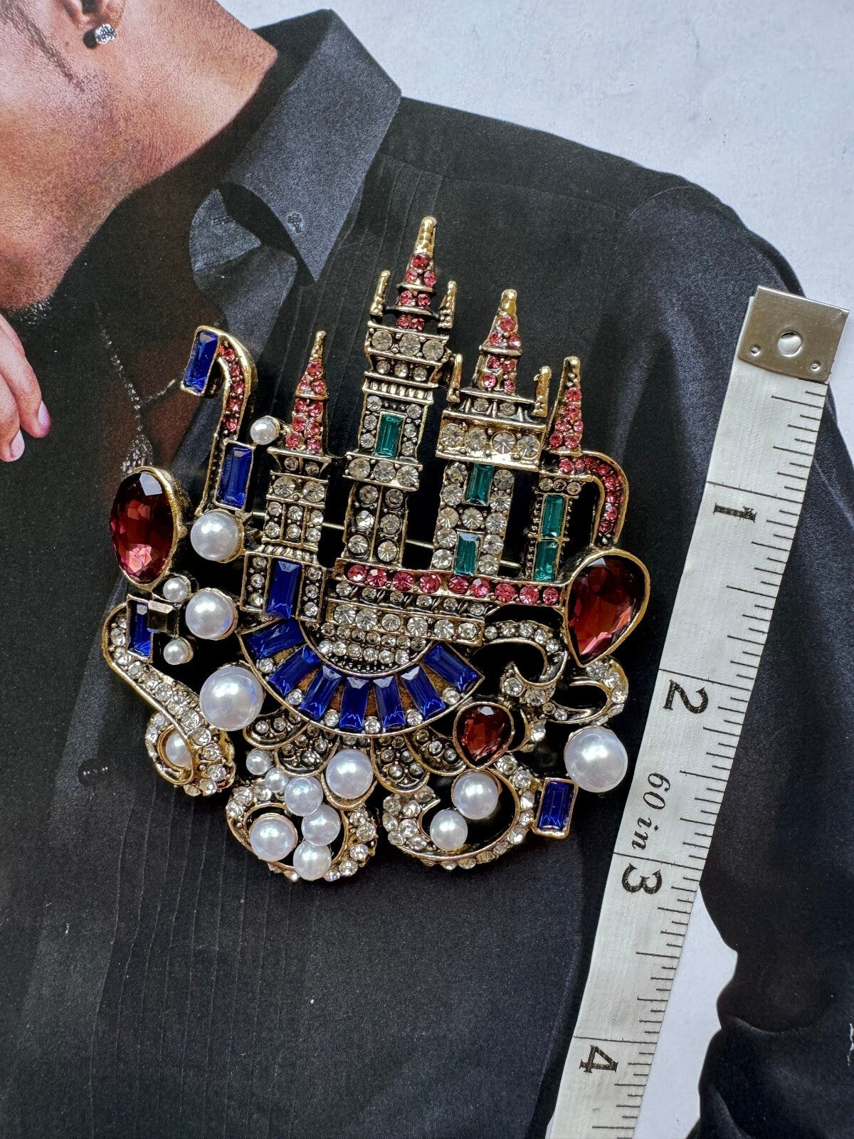 Magic Castle Brooch Gift Box Women Man Unisex Pin  Fast Free Shipping