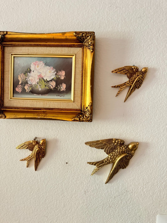 Set of 3 Gold Resin Swallow Wall Décor – Vintage-Style Flying Birds
