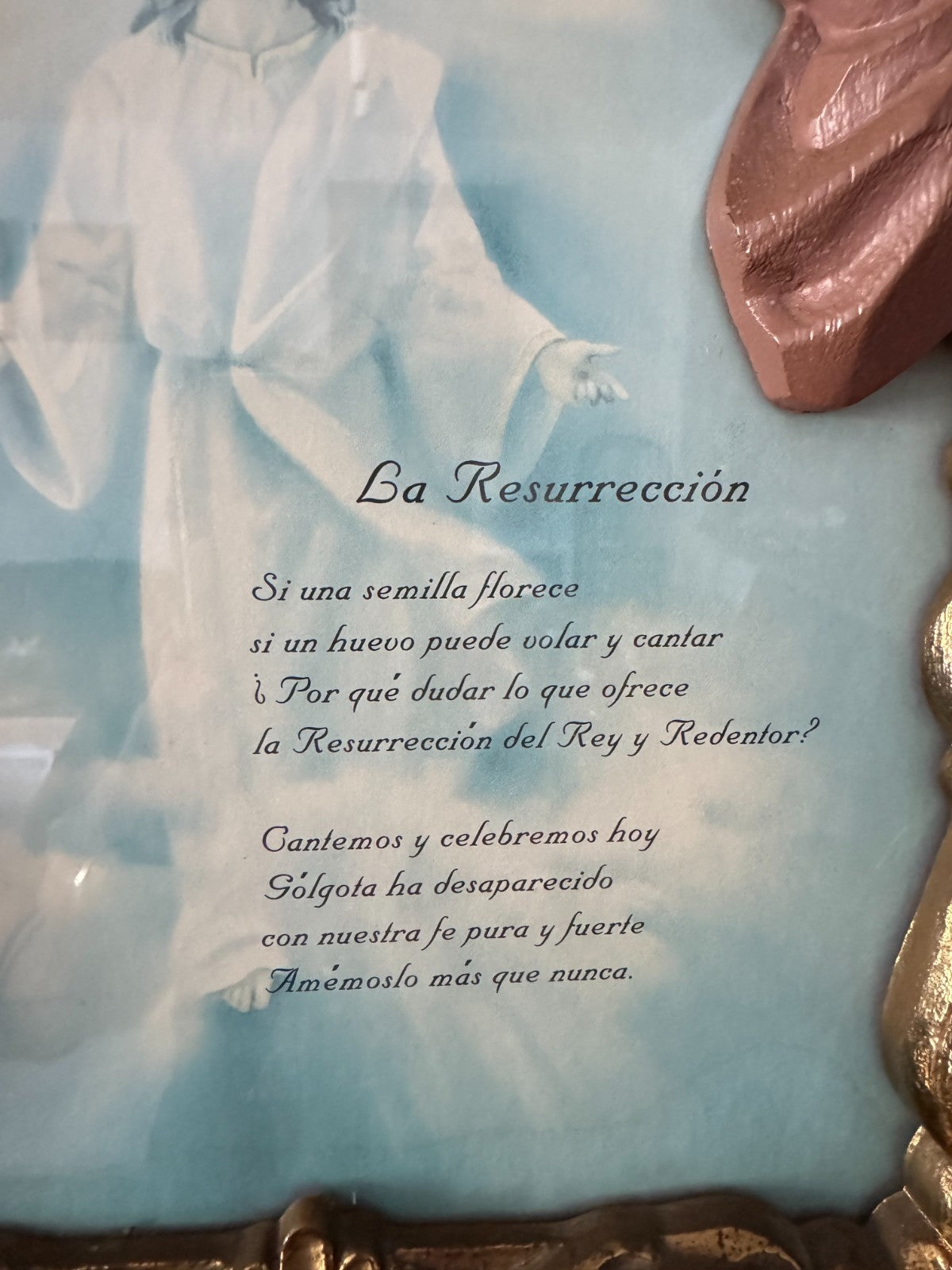 Vintage Religious Wall Plaque – “La Resurrección” With Praying Hands,. 12x10