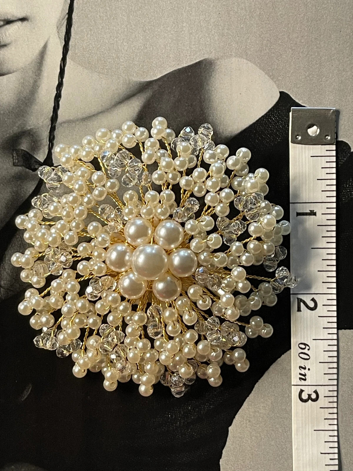 Rhinestone Pearls Brooch Women Unisex Pin Vintage Fashion Free Shipping 2-5 Days