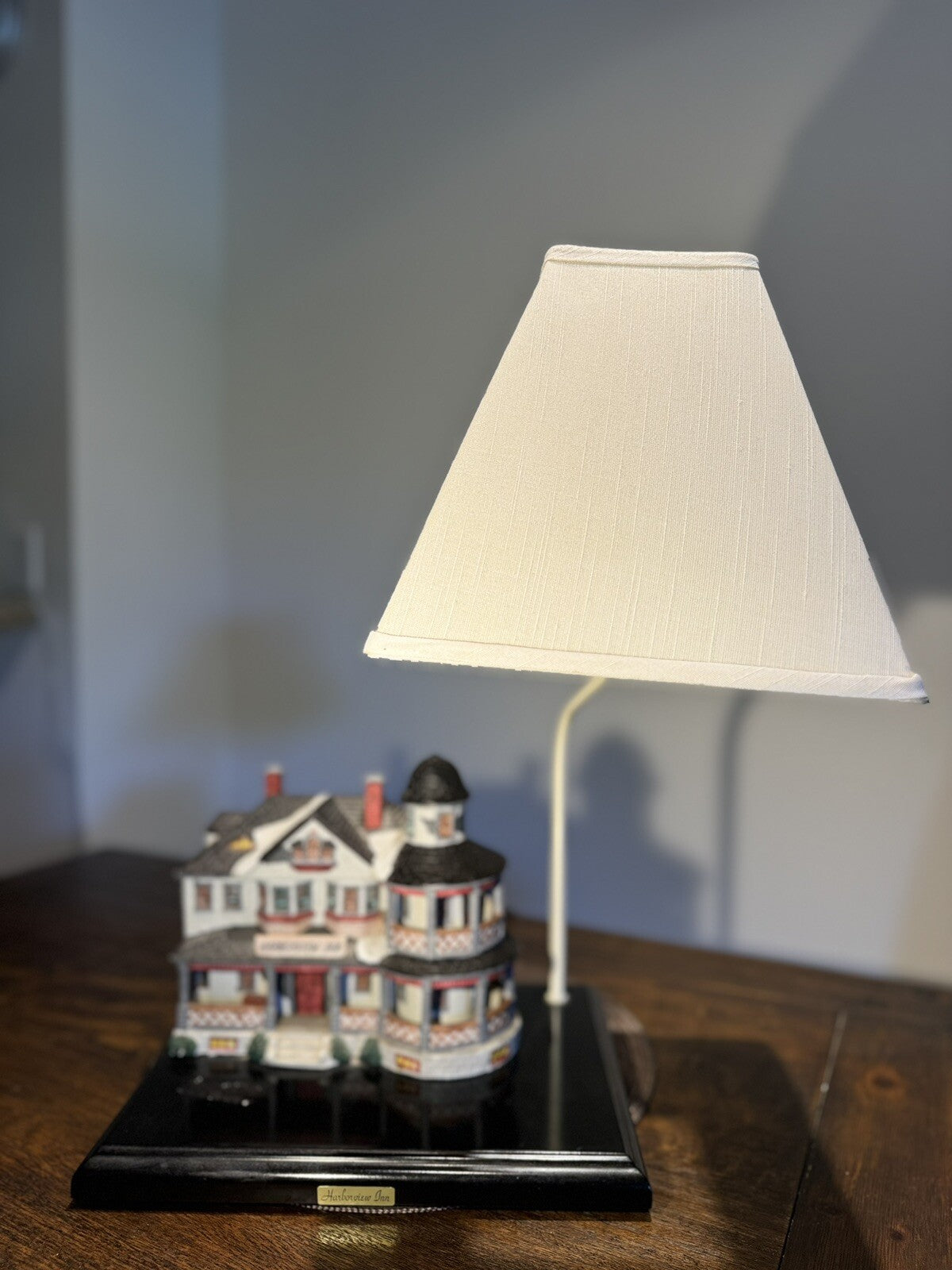 Vintage Mid Century Retro 1950-1970 Lamp Harborview Inn Hotel Toy