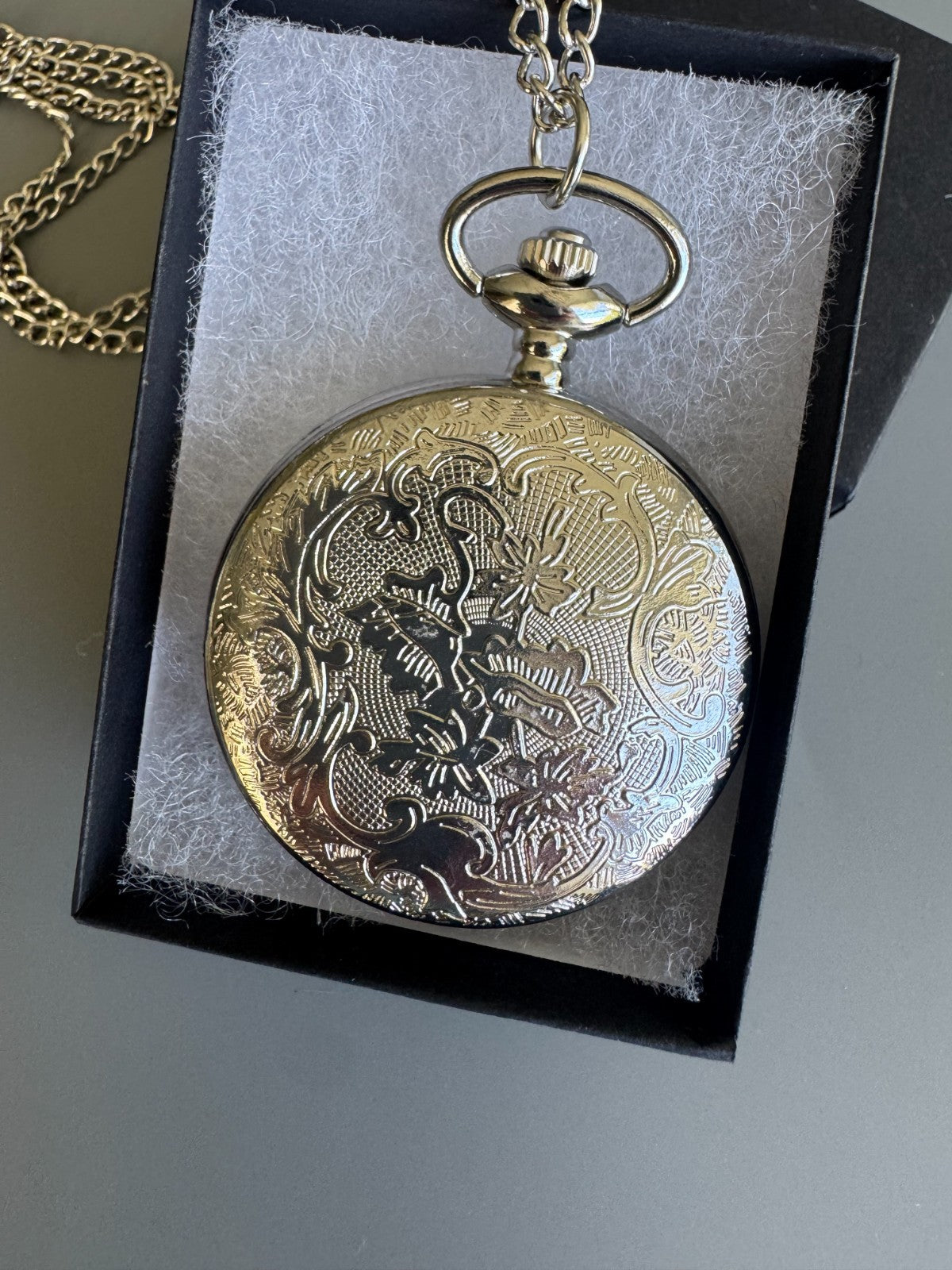 Nautical Anchor Pocket Watch with Chain – Silver & Gold Tone Maritime Design, Gi