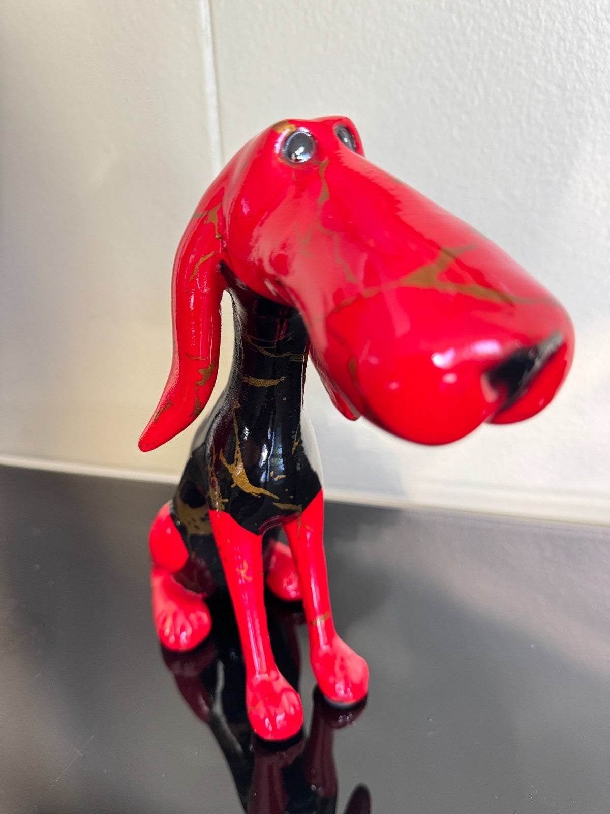 Modern Red & Black Resin Dog Figurine – 8.5” Abstract Hound Sculpture Brand New