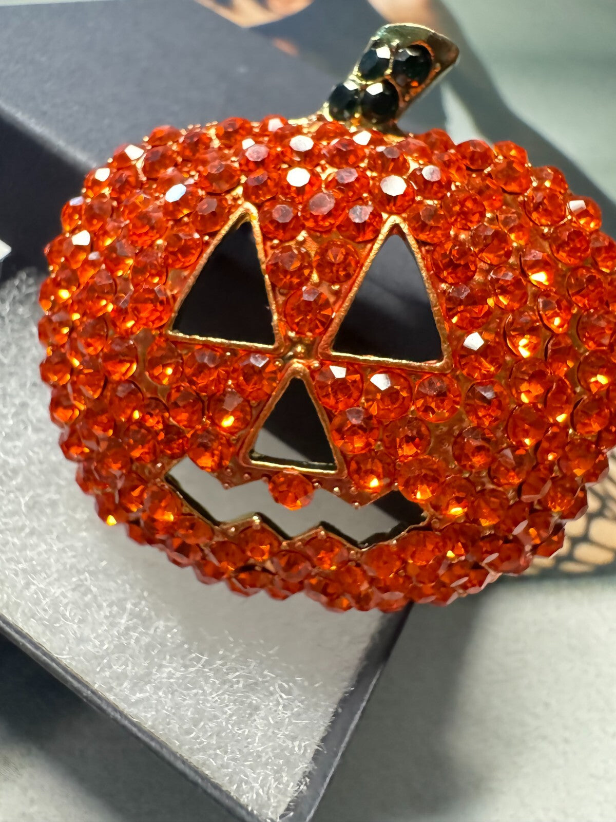 Rhinestone Pumpkin Brooch Halloween Party Pin Women unisex Free Shipping 2-5 Day
