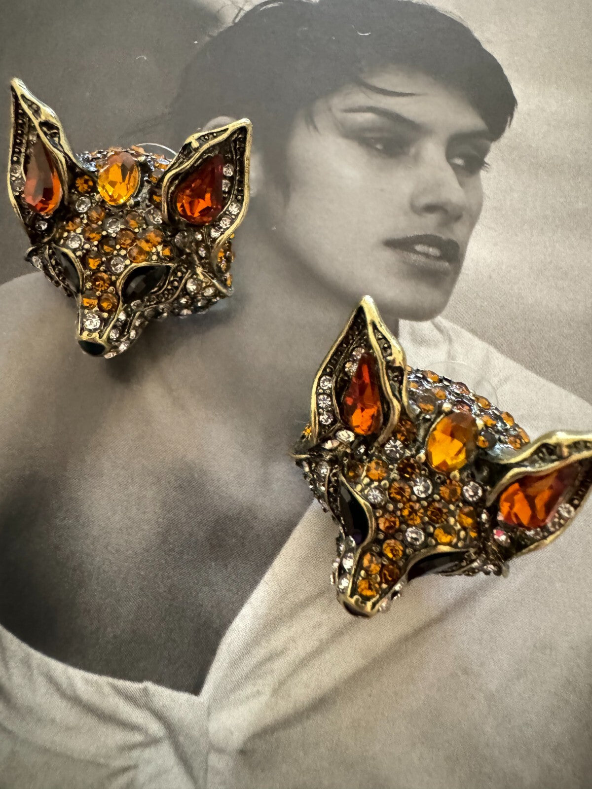 Set Of Jewelry Necklace, Brooch, Earring  Gift Box  Fast Free Shipping