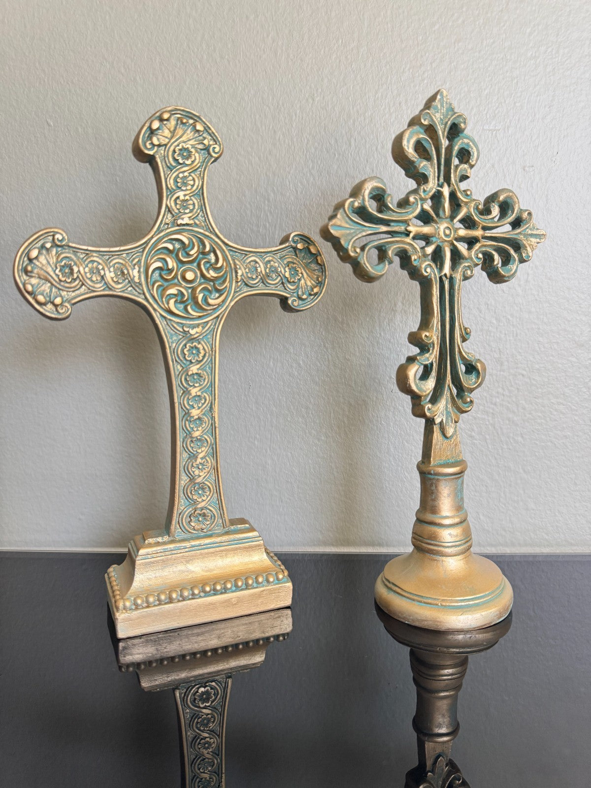 Set of 2 Decorative Resin Crosses – Gold & Aqua Patina Finish, 9'' Tall