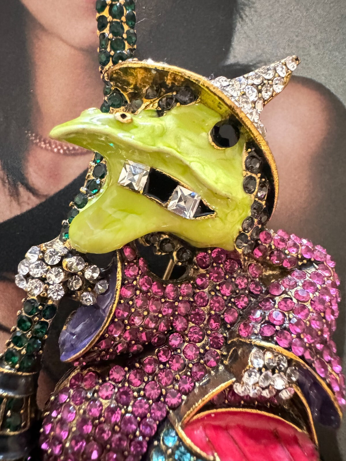 Rhinestone Witch Brooch Halloween Party Pin Women Unisex Free Shipping 2-5 Days
