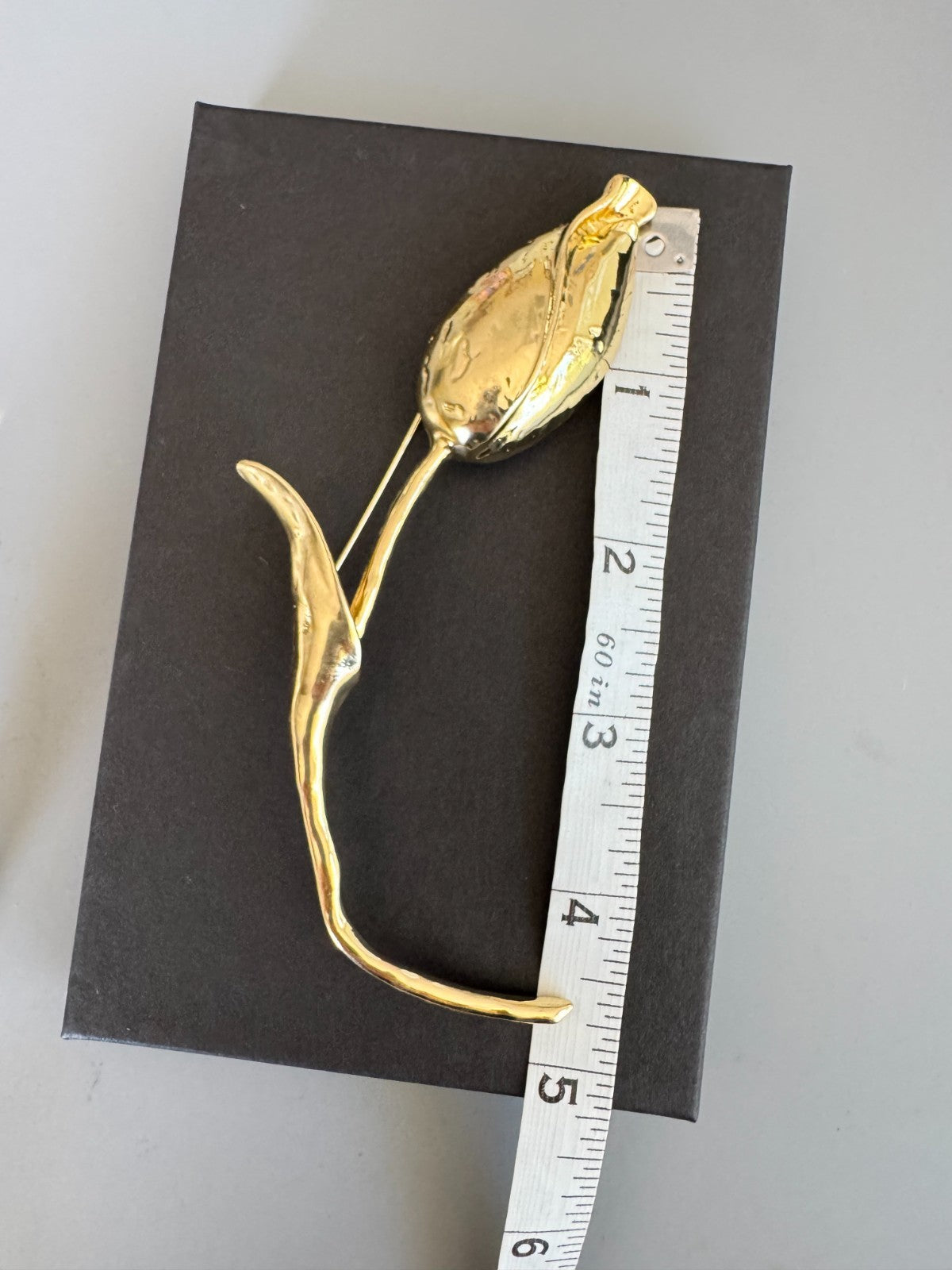 Elegant Gold Tulip Flower Brooch – Large Statement Pin, Vintage-Inspired Jewelry