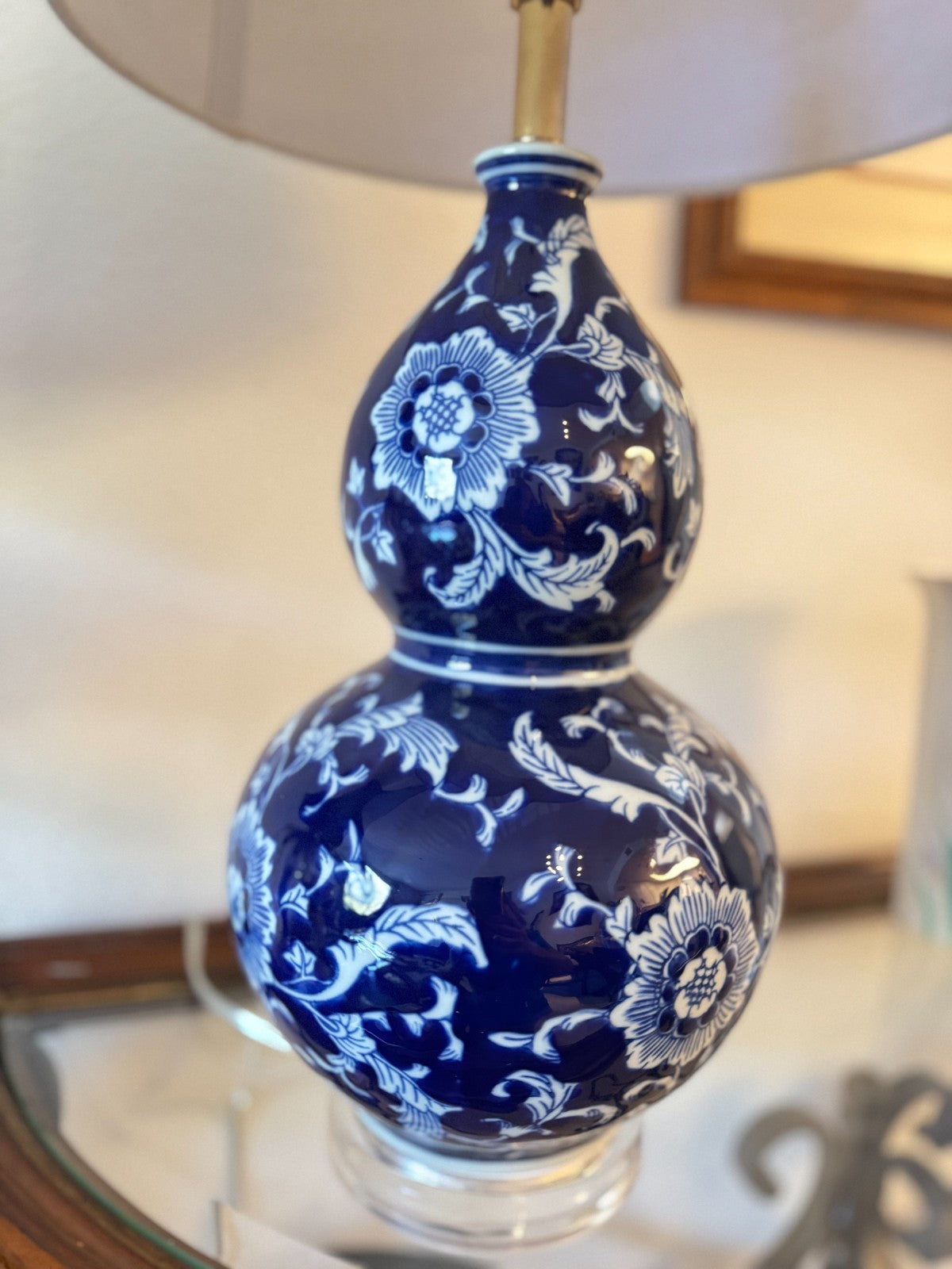 Elegant Blue & White Double Gourd Porcelain Table Lamp – 25” Floral Asian-Inspir