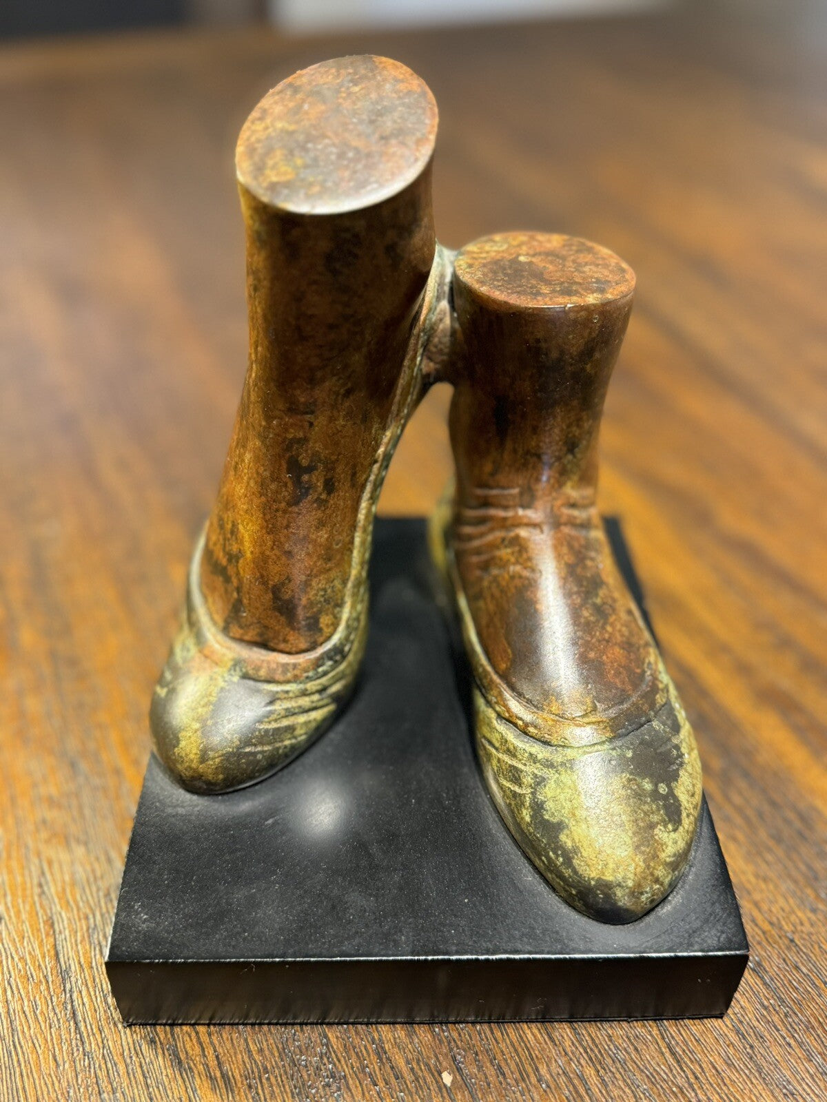 Antique-Style Bronze Ballet Shoe Figurine – Beautifully Crafted Collectible
