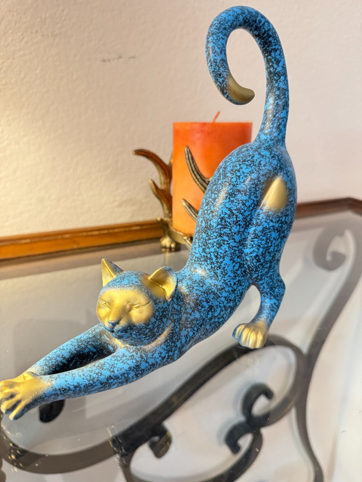 Blue Cat Figurine - Resin Crafted, Perfect for Living Room TV Stand Decor