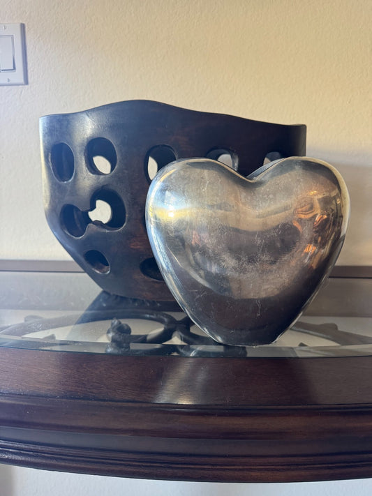 2pcs Large Decorative Vases – Dark Wood Cutout Bowl & Brushed Silver Heart Vase