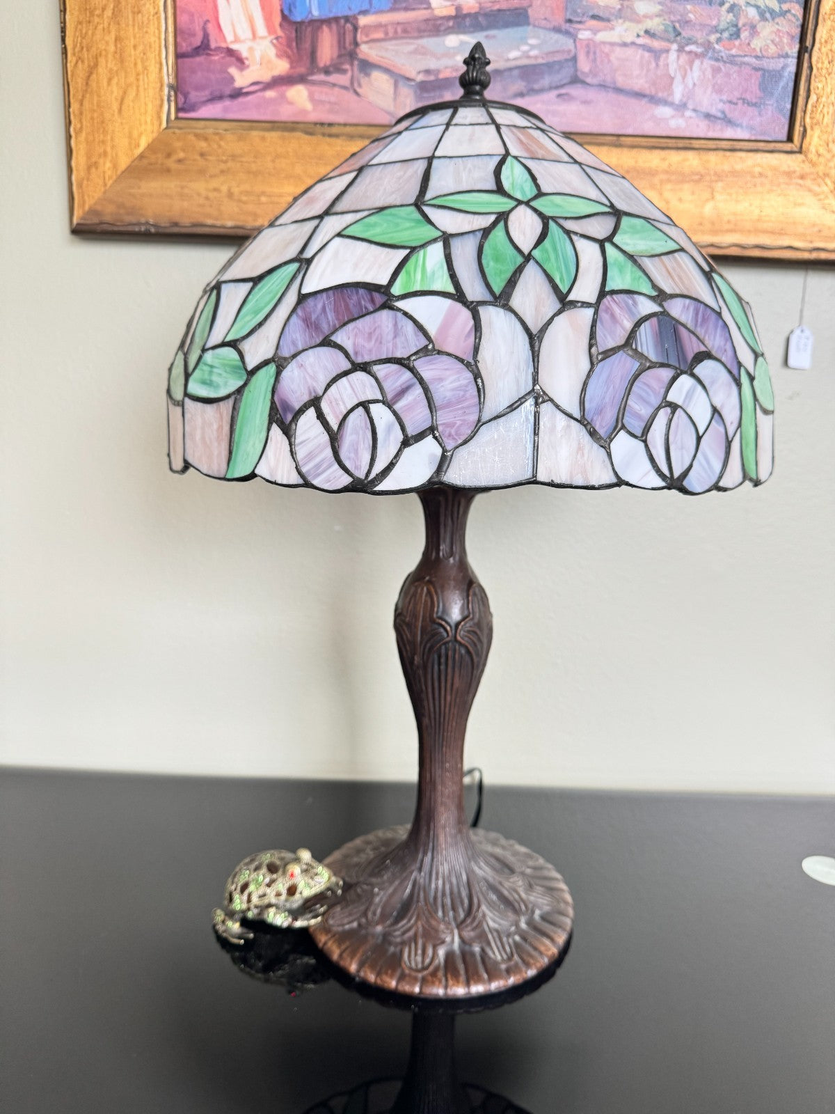 Tiffany-Style Stained Glass Table Lamp with Floral Shade & Bronze-Tone Base – 20