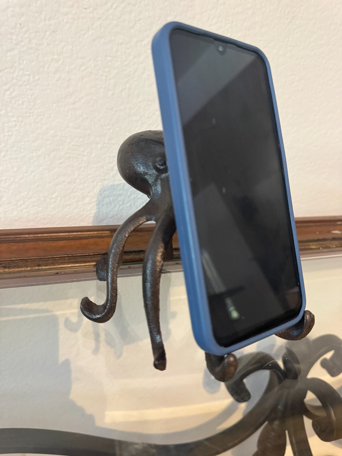 Cast Iron Octopus Phone Holder For Desk Home Decor Collectible
