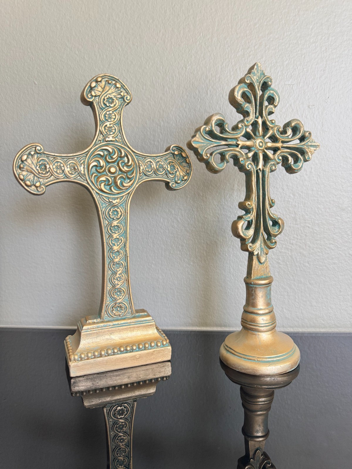 Set of 2 Decorative Resin Crosses – Gold & Aqua Patina Finish, 9'' Tall