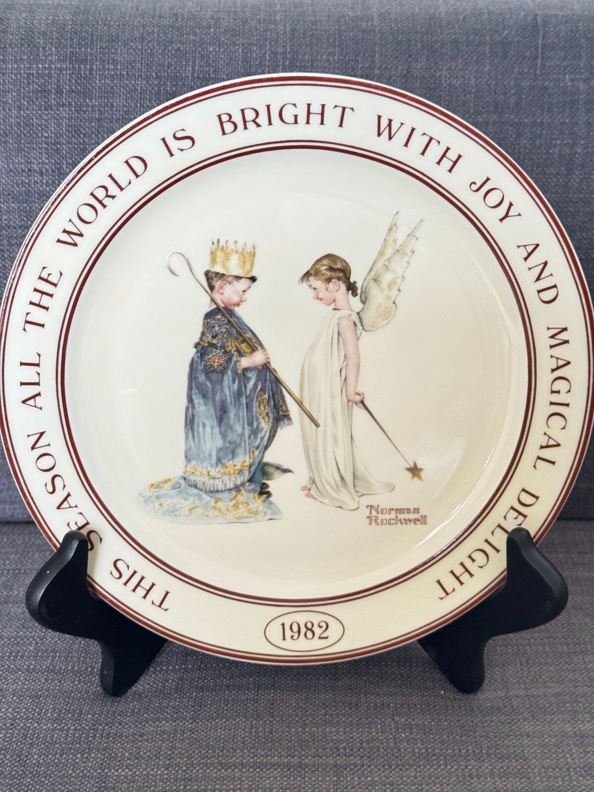 Vintage Christmas Plate| Limited Edition | Little Gallery by Hallmark 1982 |