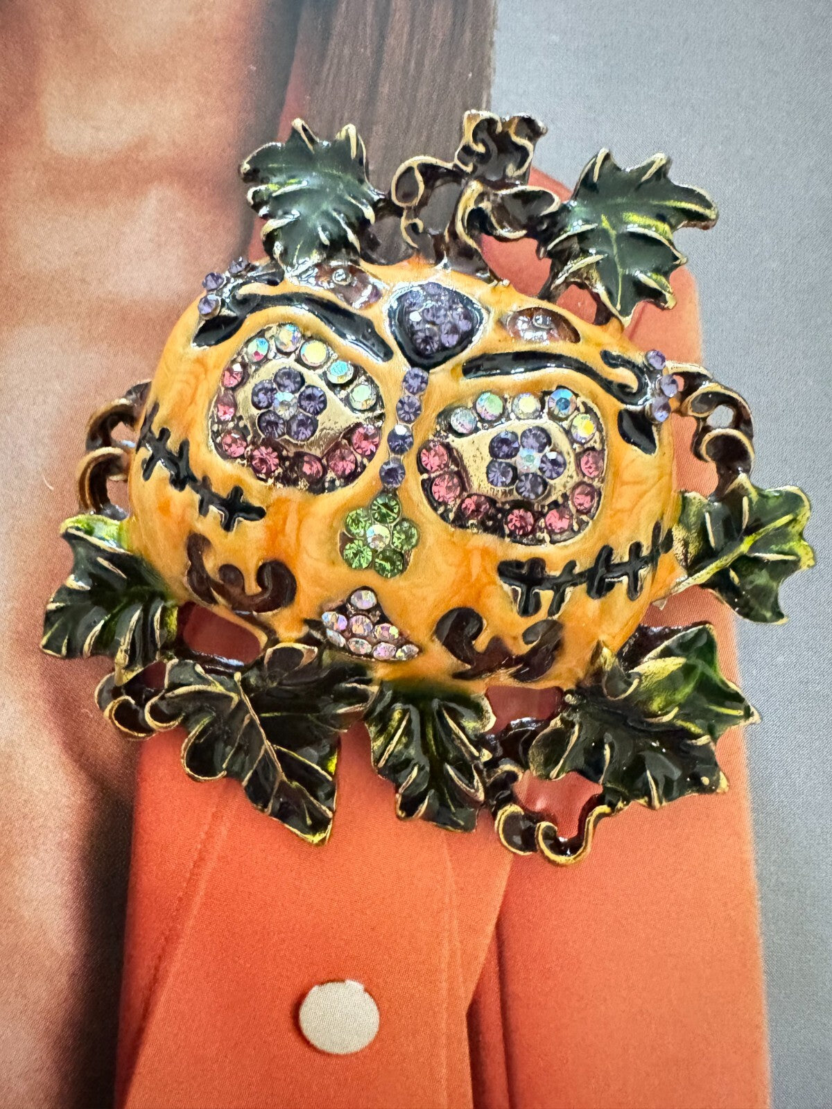 Rhinestone Pumpkin Brooch Halloween Party Pin Women Unisex Free Shipping 2-5 Day