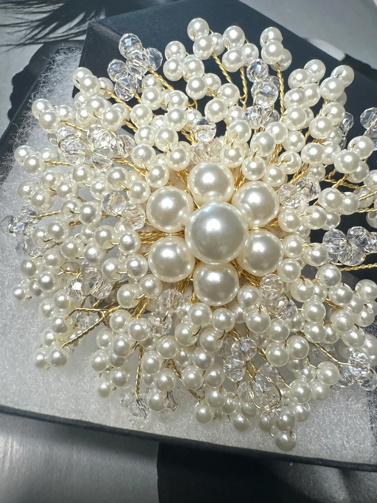 Rhinestone Pearls Brooch Women Unisex Pin Vintage Fashion Free Shipping 2-5 Days