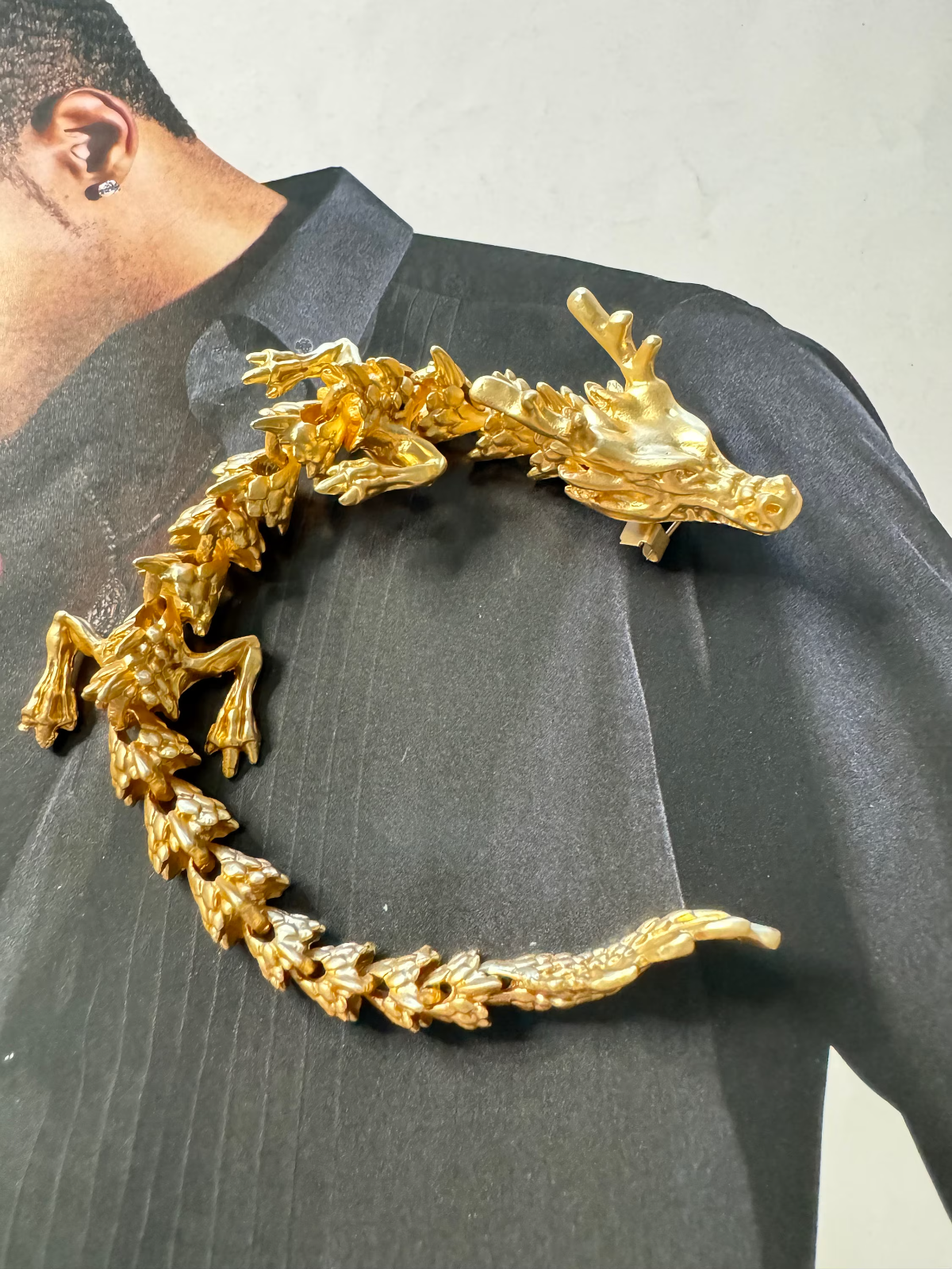 Long Dragon  Brooch Gift Box Women Man Unisex Pin  Free  Shipping 2-5 Days