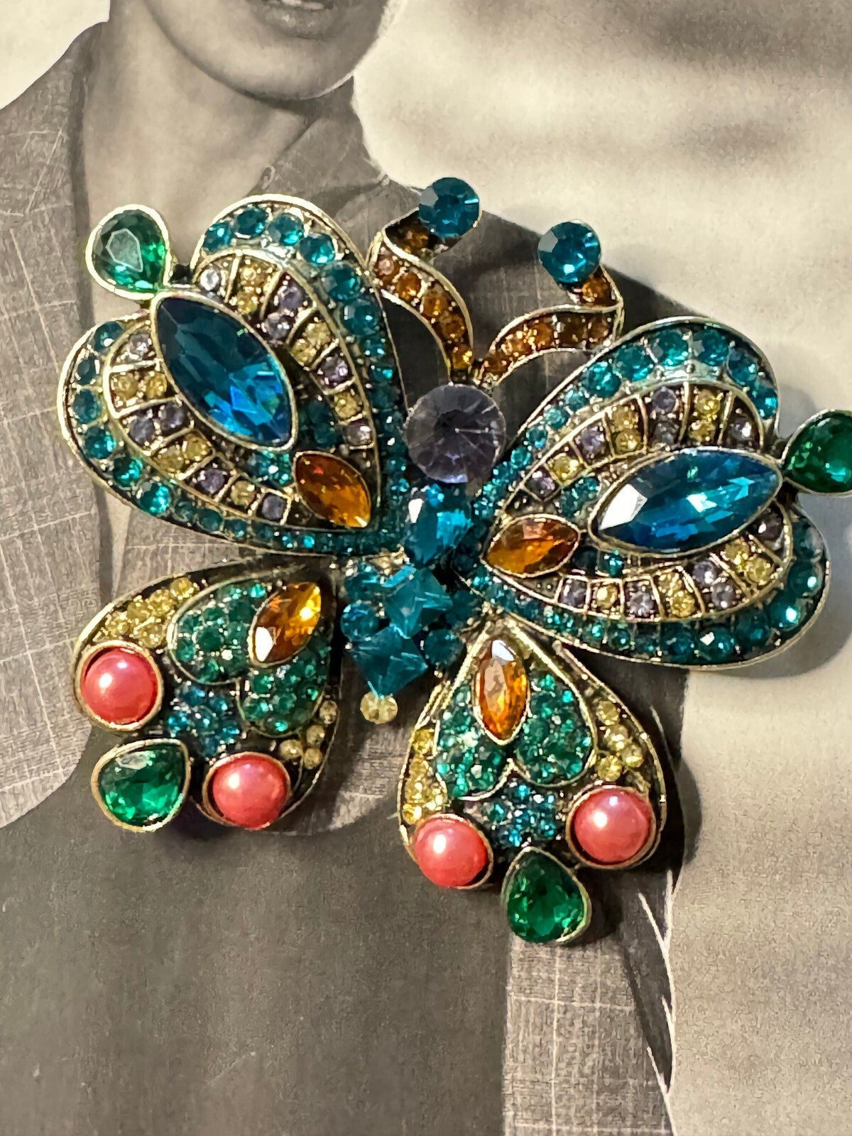 Rhinestone Butterfly Brooch Women Unisex Pin Party Casual Free Shipping