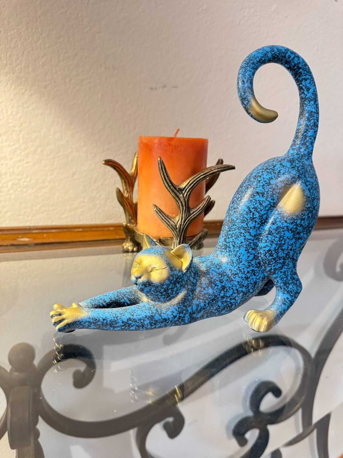 Blue Cat Figurine - Resin Crafted, Perfect for Living Room TV Stand Decor