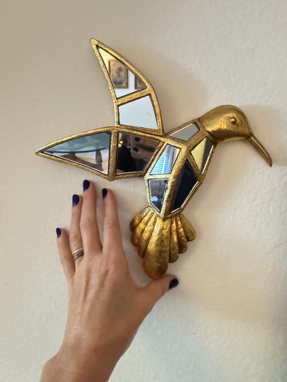 Mirror-Inlaid Resin Art Deco Style Hummingbird Wall Sculpture Home Decor